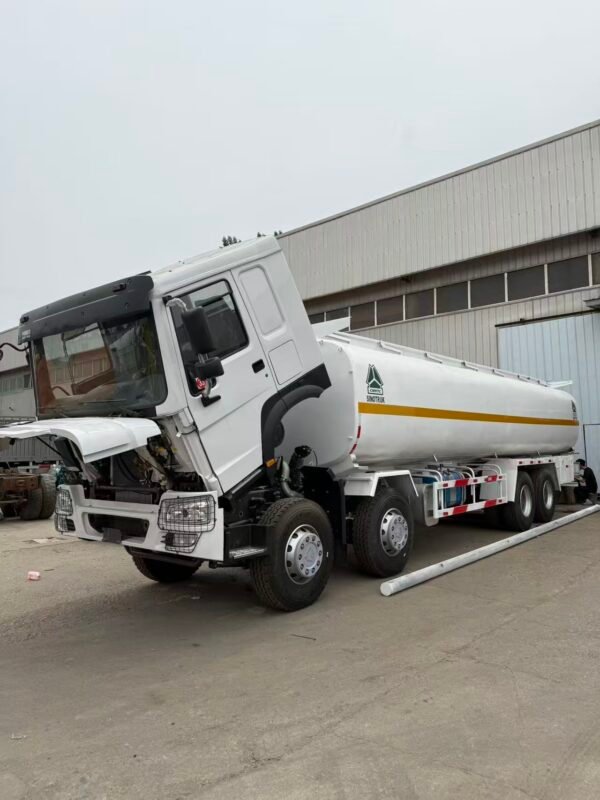 1966ae47e7d66ec761230eb927eb4916 TRUCK HOWO 12-wheel (8x4)