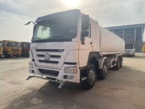 HOWO Titan 12 – 12-Wheel High-Capacity Tanker Truck